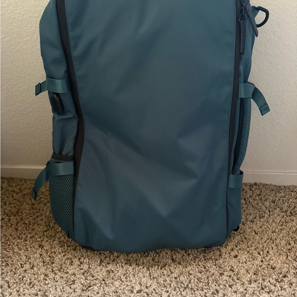 Travel backpack - Picture 2 of 10